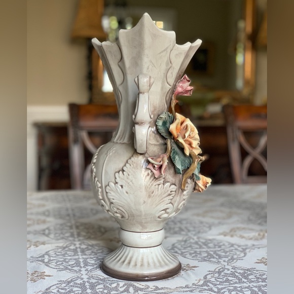 SALE! Italian Capodimonte Vase - Picture 2 of 13
